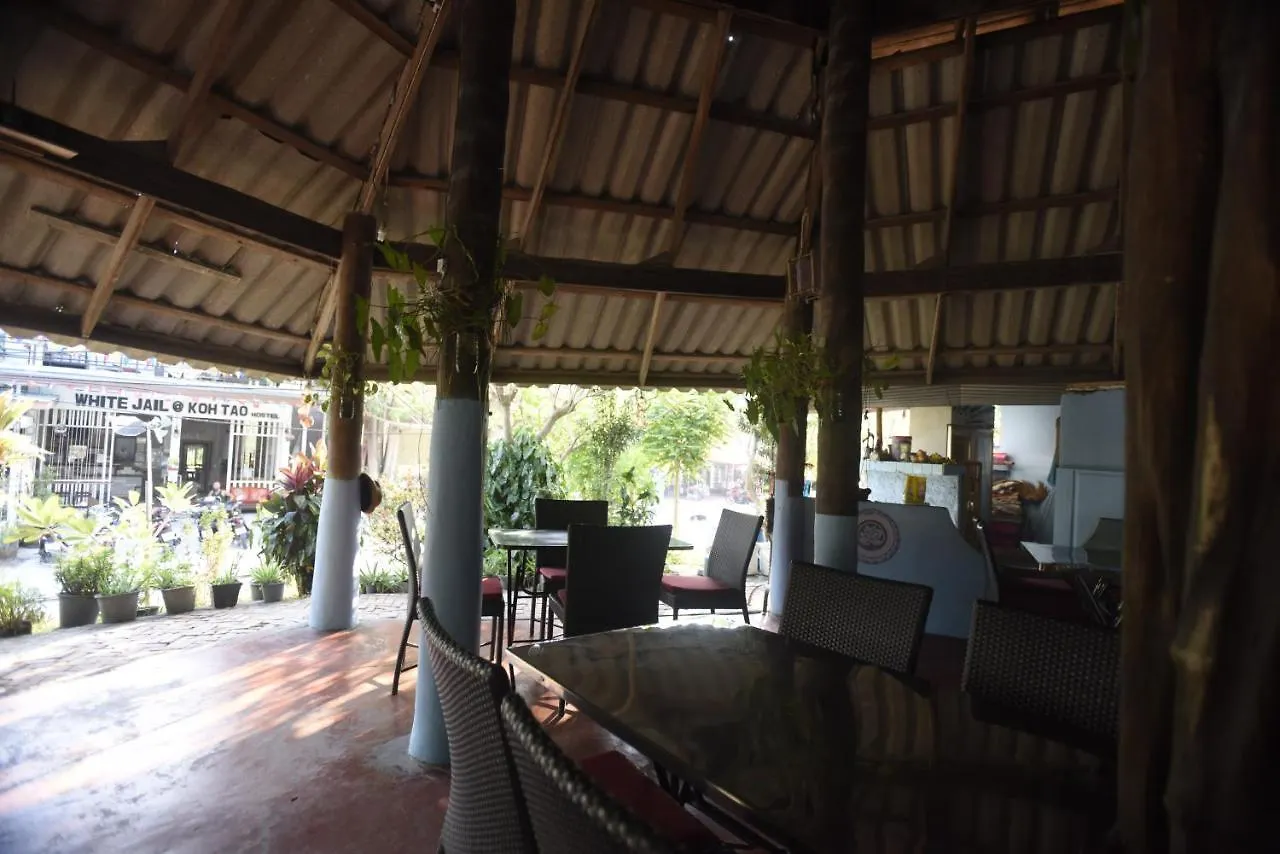 Triple B Bungalows Hostel Koh Tao Thailand
